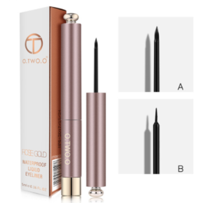 O.TWO.O LIQUID EYELINER