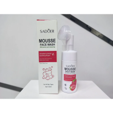 SADOER STRAWBERRY PORE CLEANSING WHITENING MOUSSE WITH SILICONE BRUSH 120 ML