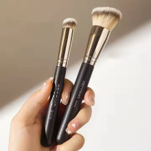 GECOMO FOUNDATION BRUSH