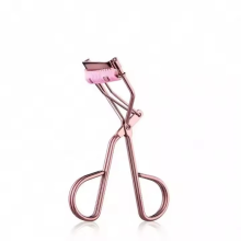 O.TWO.O EYELASH CURLER