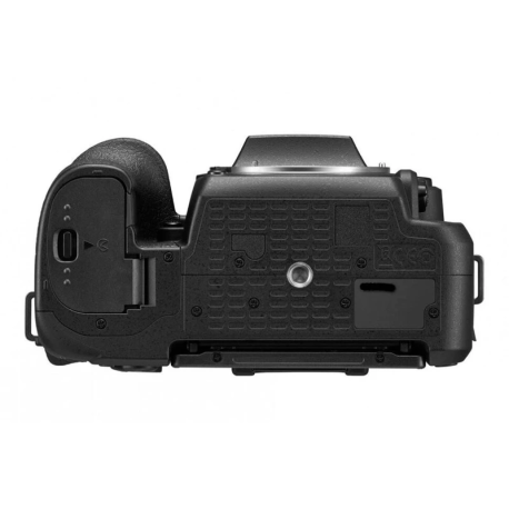 CAMERA NIKON D7500 18-140 MM